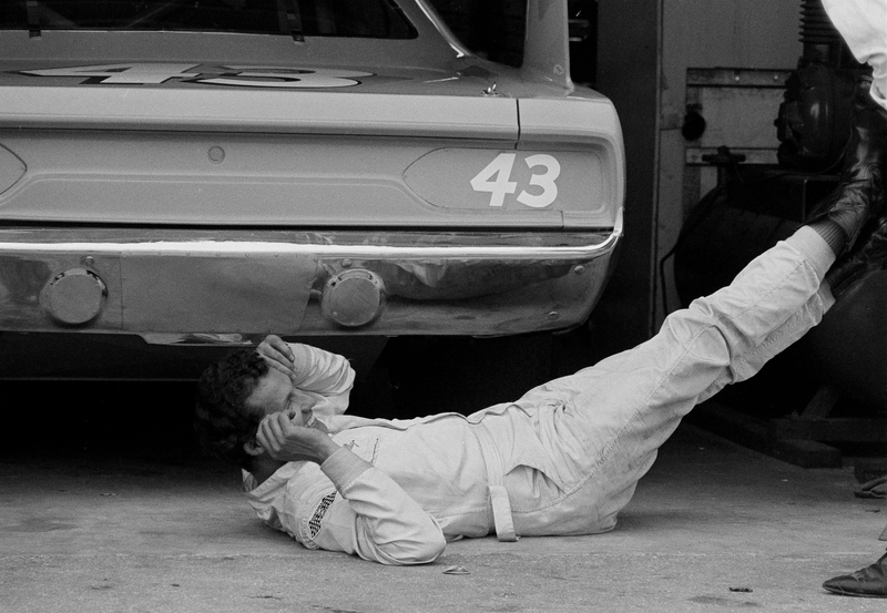 Illustration for article titled Jump Onboard Richard Petty's 200MPH Plymouth Superbird 45 Years Later